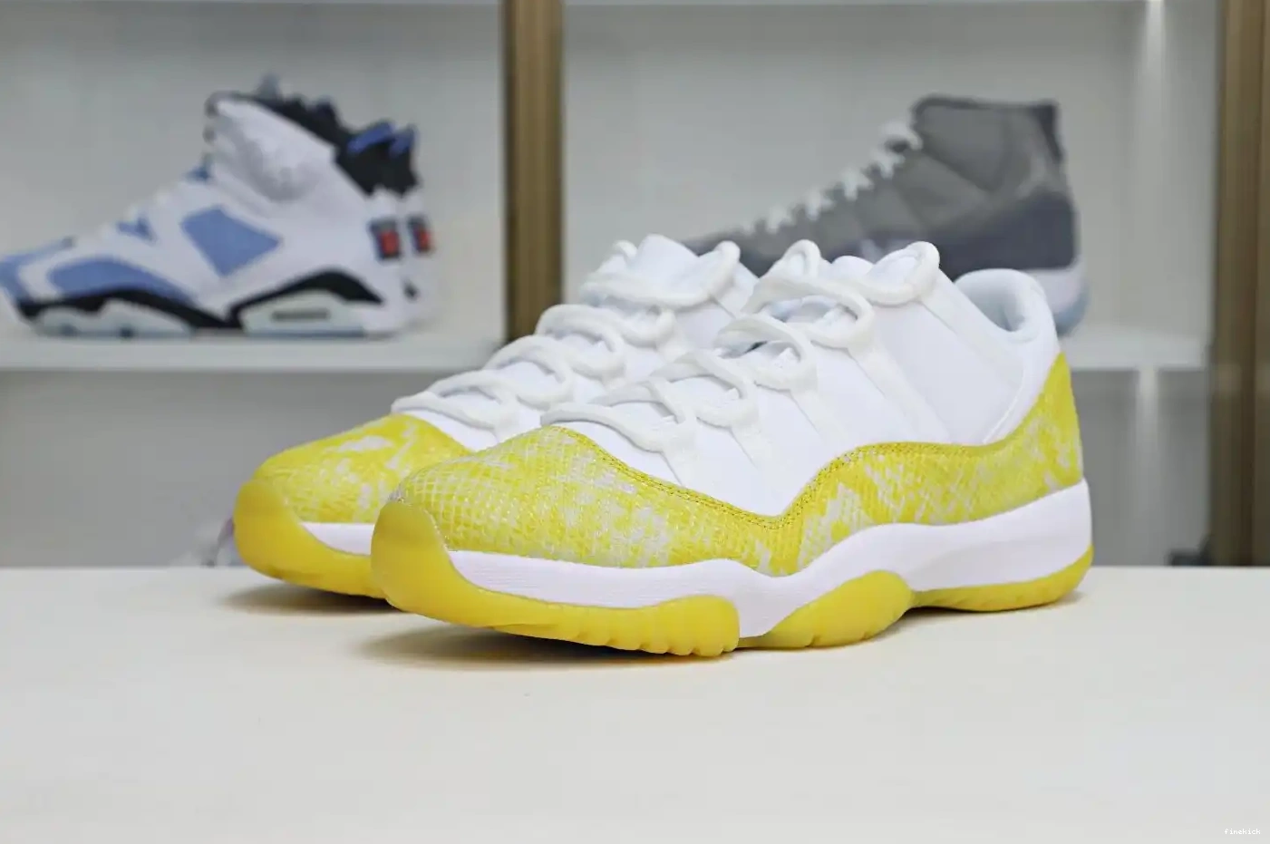 11 Jordan Air Low